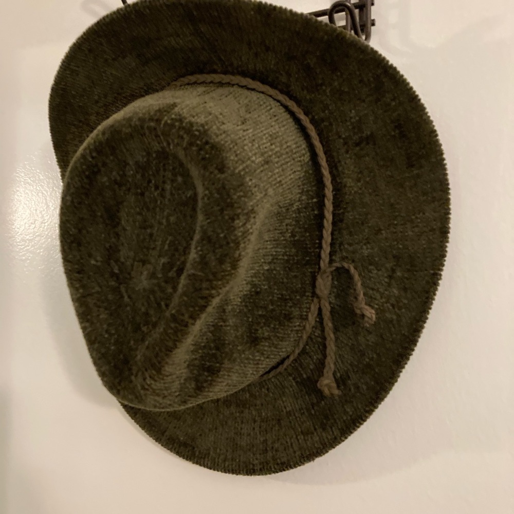 Anthropologie fall hat